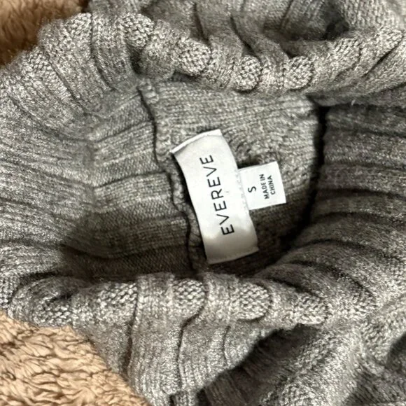 Like New Evereve Turtleneck Harlow Gray Cable Knit Sweater Leather Sleeve Size S - Picture 6 of 10